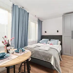 Studio Wrocław Krawiecka by Renters Apartament Wrocław